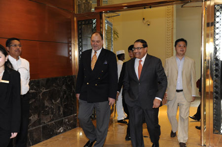 <br />Peter A Knipp, organiser of World Gourmet Series Awards Of Excellence welcomes Guest Of Honour, S Iswaran, Minister, Prime Minister's Office and Second Minister for Trade & Industry & Home Affairs, to the ballroom of the Fullerton Hotel Singapore to mark the start of the 12th World Gourmet Series Awards Of Excellence.